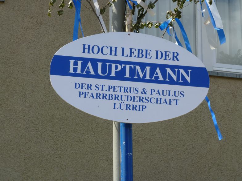 1_(2004).jpg