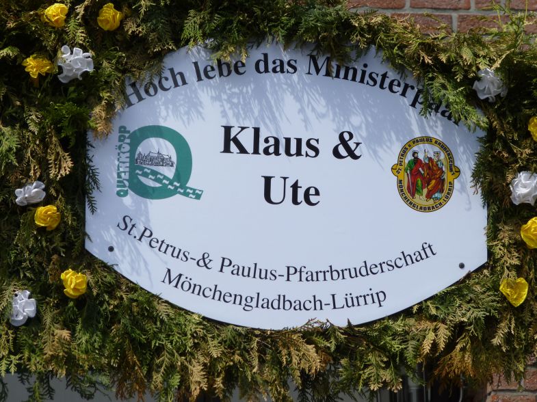 1_(2010).jpg