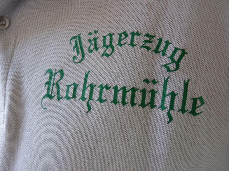 1_(2011).jpg
